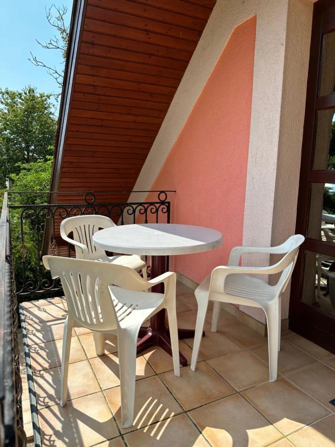 Apartment Roman Villa Heviz Ngoại thất bức ảnh